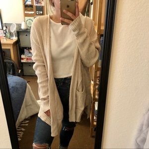 • cream cardigan •